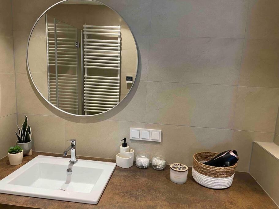 וינה Modern Apartment Near Stadtpark מראה חיצוני תמונה