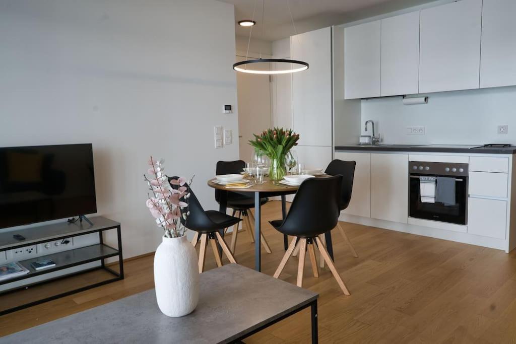 וינה Modern Apartment Near Stadtpark מראה חיצוני תמונה