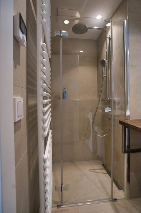 וינה Modern Apartment Near Stadtpark מראה חיצוני תמונה