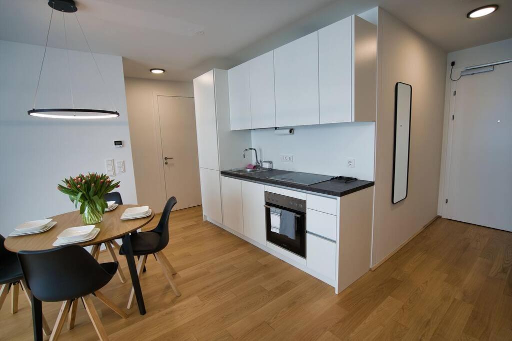 וינה Modern Apartment Near Stadtpark מראה חיצוני תמונה